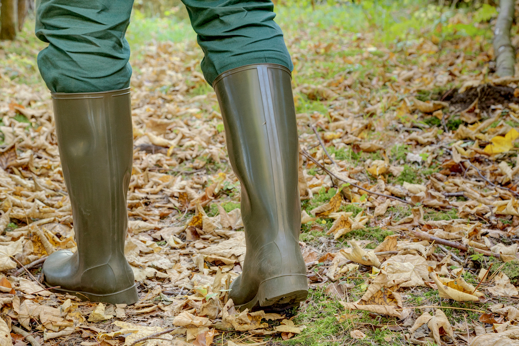 ensure good fit for your rubber hunting boots
