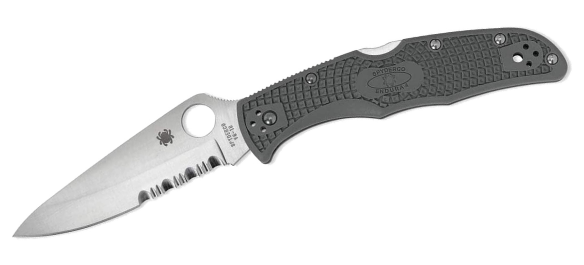 Spyderco Endura 4 combination edge camping pocket knife