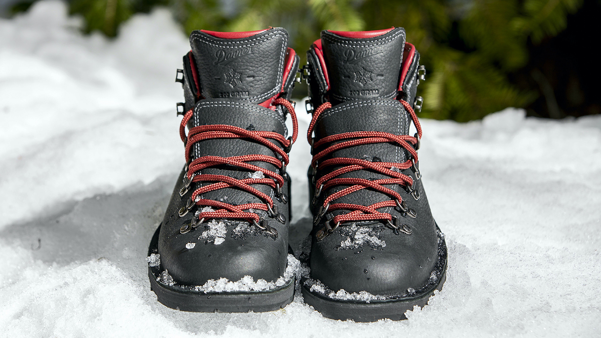 Thinsulate insulated hunting boots by Danner
