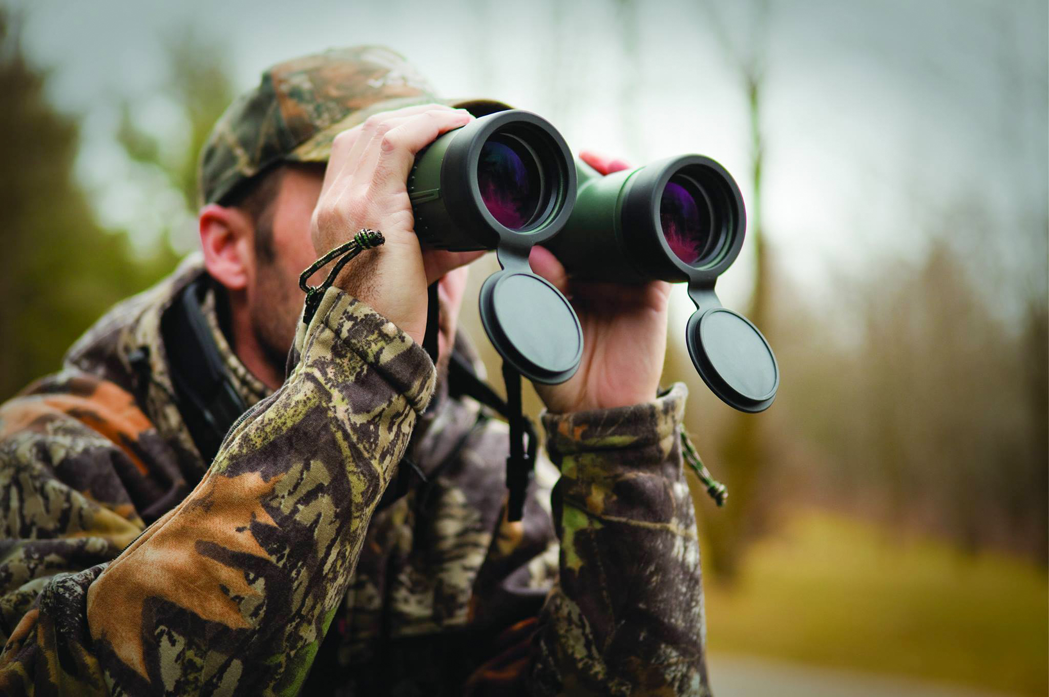 using binoculars for hunting